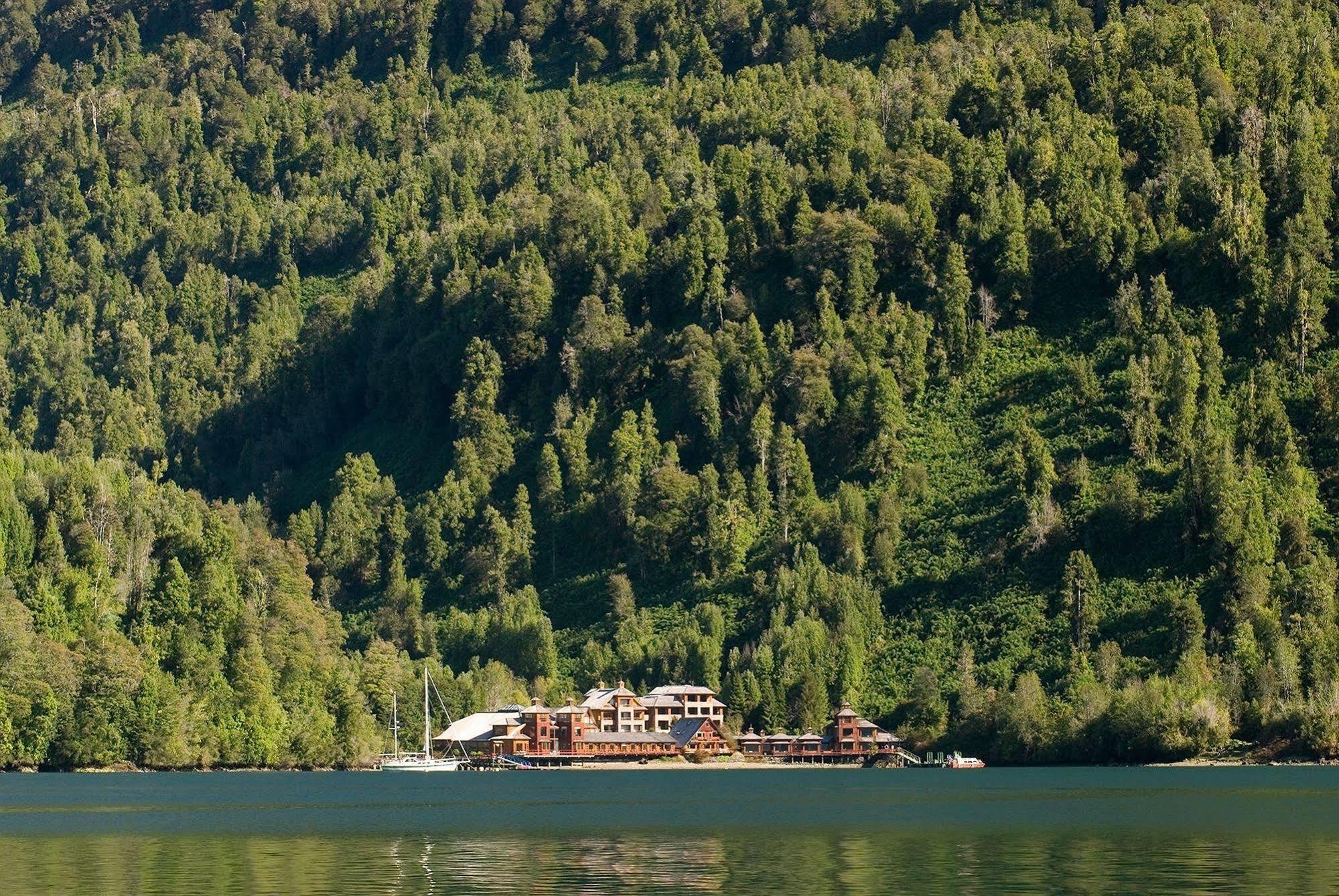 Puyuhuapi Lodge & Spa Екстер'єр фото